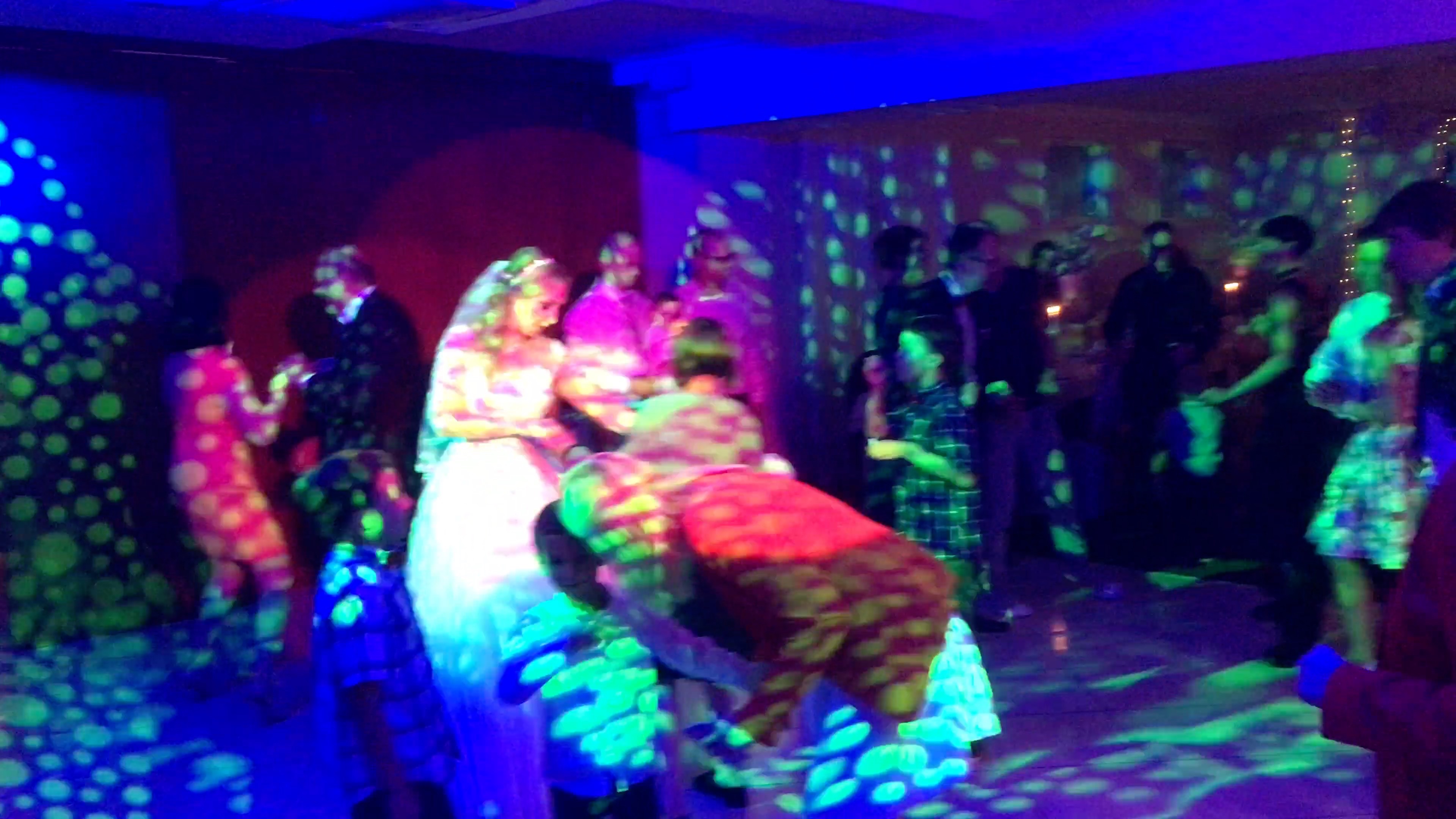 Svadobná zábava - dj na svadbu